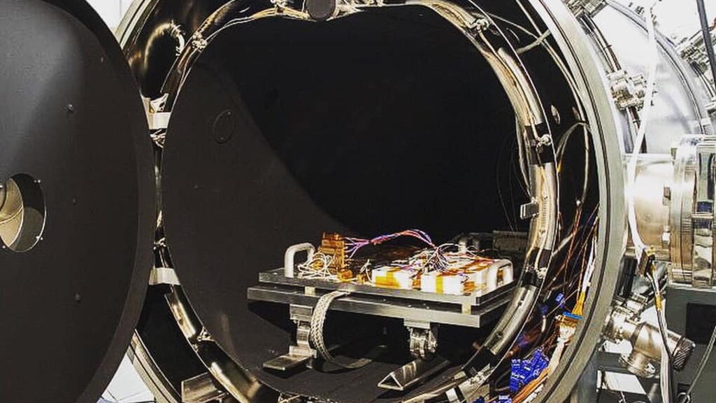 Thermal vacuum chamber testing of our ICI-5 Sounding Rocket Mission magnetometer 